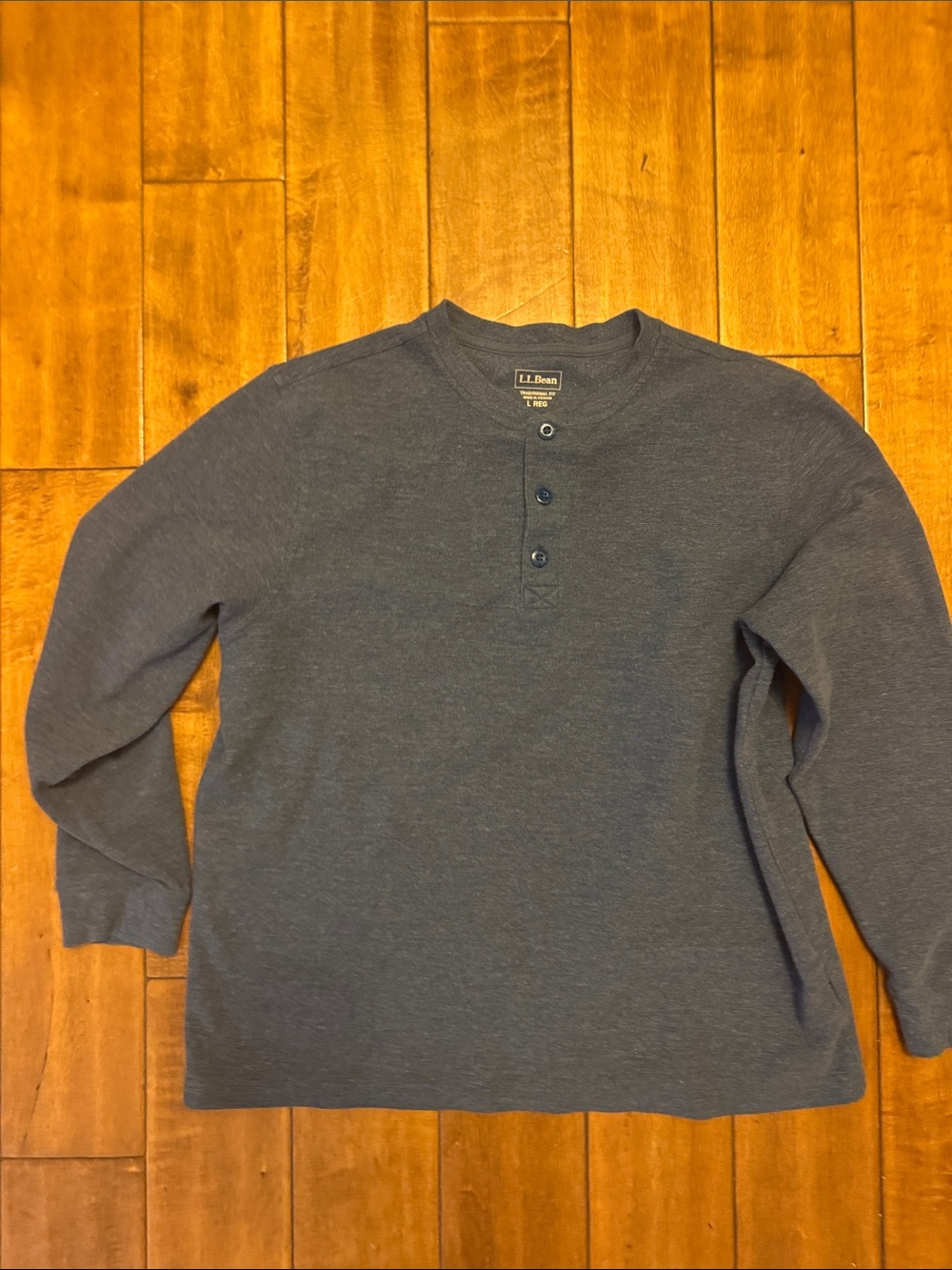L.L. Bean Men’s thick cotton Long-Sleeve Henley Shirt — blue Large/regular